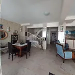 Hotel Blue