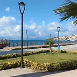 Blue Hotel 2*