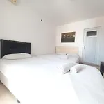 Blue Hotel