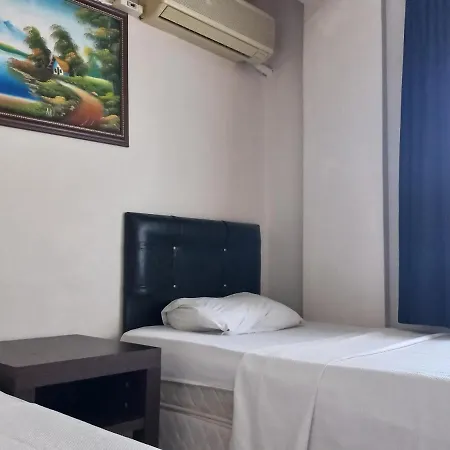 Hotel Blue