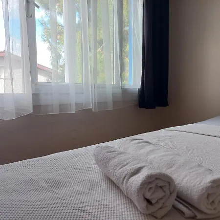 Hotel Blue *