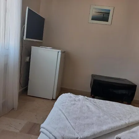 Blue Hotel 2*